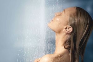 最好晚上洗頭的3個理由