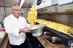 日本研發治脱髮重要成份 竟在速食店炸薯條油中