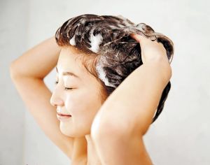 洗髮水沒挑對 頭髮越洗越油