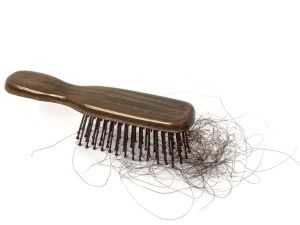 頭髮日漸稀疏怎麼辦？皮膚科醫師教你如何讓頭頂回春