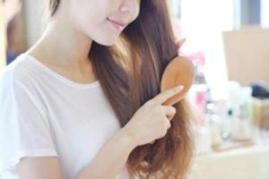 從上到下一梳到底是錯的！你常犯的梳頭8誤區