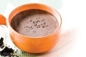 白髮多、狂掉髮原因？吃2種食物改善