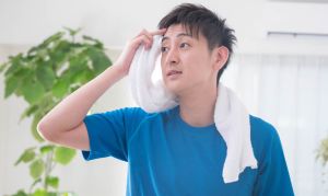 頭皮出汗可能是脱髮問題的兇手