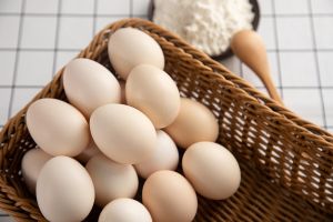 為什麼雞蛋有助於控制脱髮