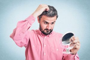 白髮突然增多的5個健康風險跡象