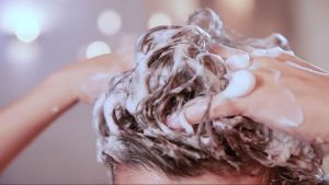 長時間不洗頭防止脱髮?女人3個月不洗頭...