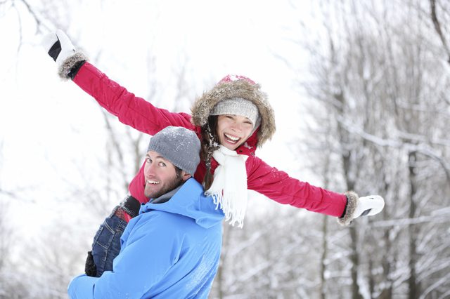 在冬季,橄欖油可以幫助增加頭髮水分 在冬季,橄欖油可以幫助增加頭髮水分