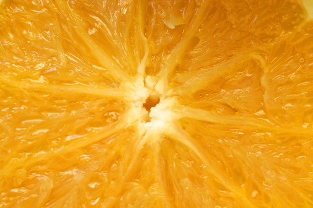 維生素C存在於柑橘類<a href='t/t_2254' title='水果' target='_blank'>水果</a>中 維生素C存在於柑橘類水果中