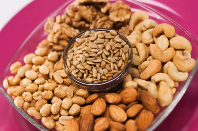 穀物,種子和堅果 穀物,種子和堅果