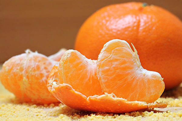 “柑橘類水果”含有的檸檬酸也具美白功效。