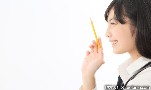 採取正確方法對抗頭皮屑問題 採取正確方法對抗頭皮屑問題