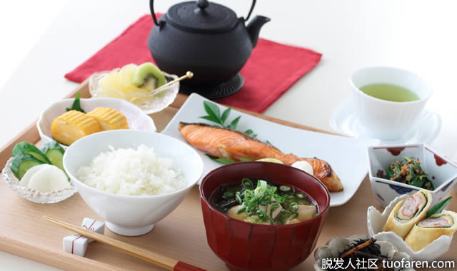 飲食均衡對抗換季掉髮