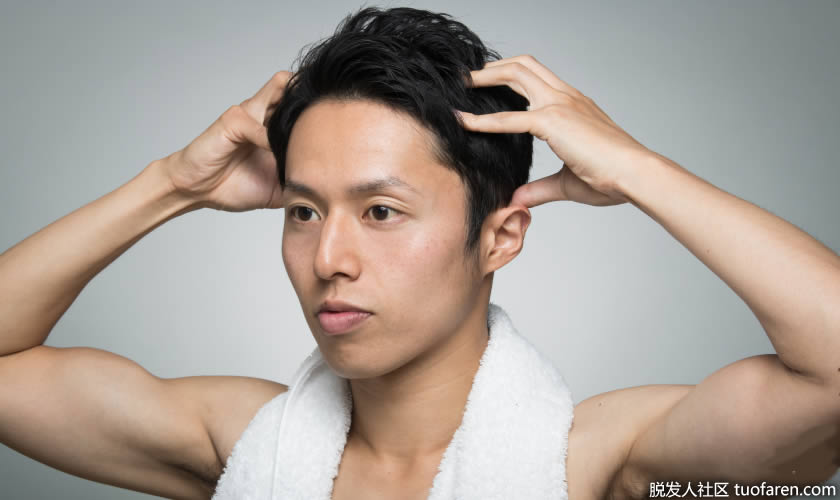 按摩頭皮有助於改善脱髮 按摩頭皮有助於改善脱髮