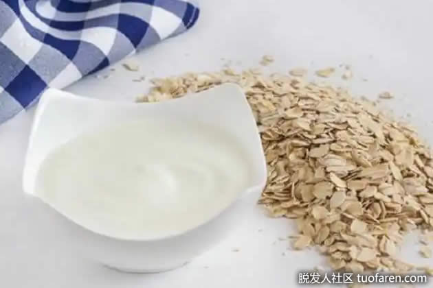 酸奶和燕麥 酸奶和燕麥