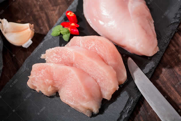 有效防止頭髮稀疏的食品——雞胸肉