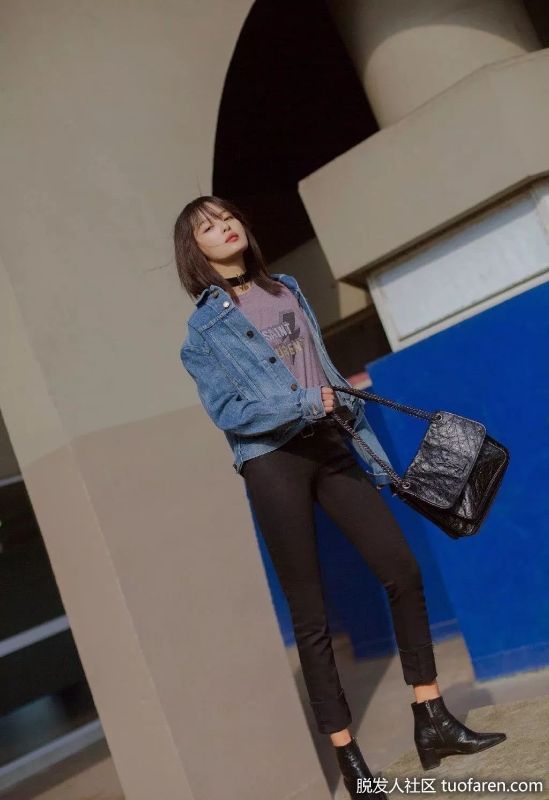 辛芷蕾髮型圖：網紅辛芷蕾髮型基本也是以直髮為主，強調自然的柔順感才不會顯得像假髮，秋冬搭配栗色和總色系髮色更顯温柔。